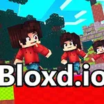 Trei personaje cu păr brun și cămăși roșii pe un fundal pixelat colorat, cu copaci și blocuri, și text Bloxd