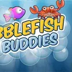 Pe fundal albastru, un pește roz, un pește portocaliu și un crab roșu înconjoară textul Bubblefish Buddies cu bule albe