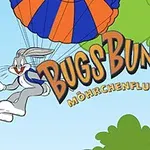 Bugs Bunny zboară cu un parapantă albastru cu portocaliu pe un cer albastru, înconjurat de copaci și titlul Bugs Bunny Möhrchenflug scris pe fundal