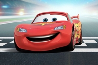 Mașinile amuzante din filmele Cars sunt aici și pregătite de cursă!