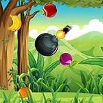 Imaginea prezintă un peisaj verde cu copaci și diverse fructe, o bombă în flăcări, și un cer albastru cu nori albi