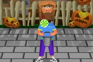 Băiat îmbrăcat în costum de Halloween cu mască de hârtie pe cap, ținând o găleată, în fața unui gard decorat cu dovleci sculptați
