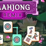 Plăci de Mahjong cu modele florale și geometrice pe un fundal verde, împodobit cu petale de flori