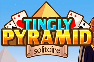 Textul colorat „Tingly Pyramid Solitaire” este suprapus peste imaginea unui triunghi galben și fundal albastru deschis, având cărți de joc lângă text